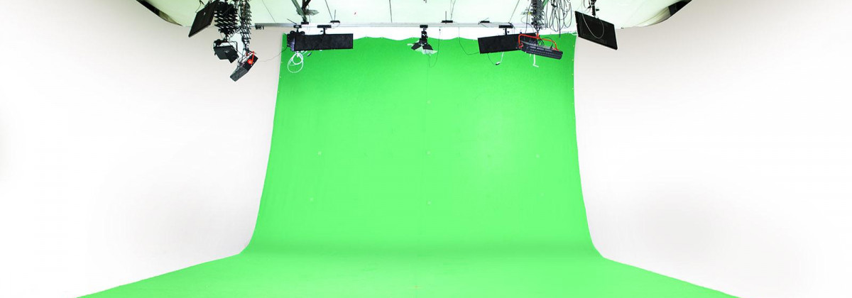 Largest independent film / photo studio in Merseyside, infinity cove, greenscreen, and more!