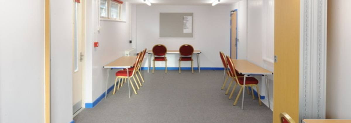 Free Mantle And Shirley Community Centre - Smaller Conference Room Roberts Grant